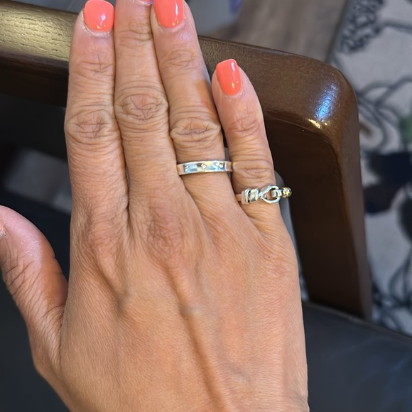 TCo 3 diamonds band ring sz 4.5 - Picture 9 of 9